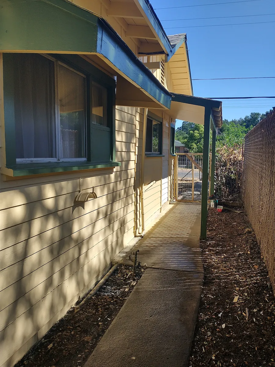 Building Photo - 14561 Palmer Ave #A