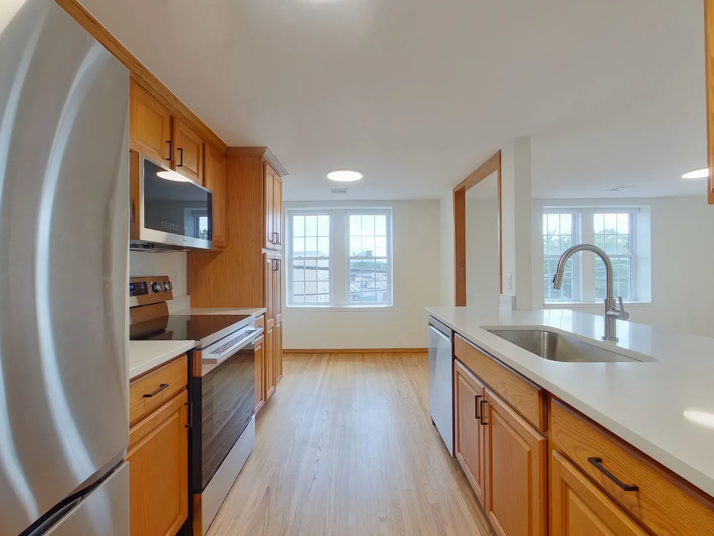 1401 E Douglas Ave — Photo 4