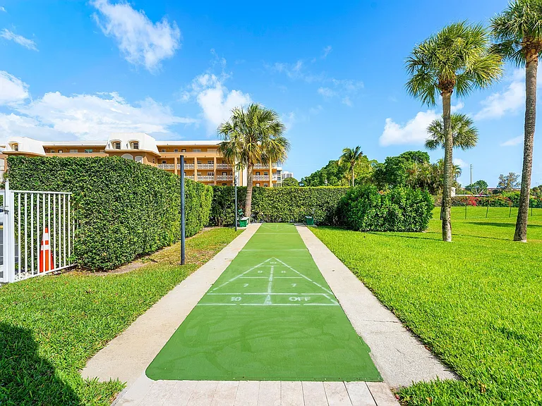 336 Golfview Rd #Penthouse 12 — Photo 33