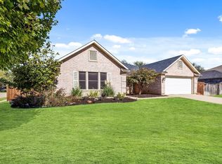 2000 Cassidy Ln, Corinth, TX 76210