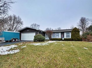 331 Wisconsin Rd, Frankfort, IL 60423