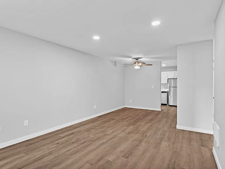 Point Loma Bay Apartments | Coastal Living Near the Beach — Photo 116