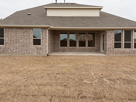 4th image of 1001 Caney Creek Ln