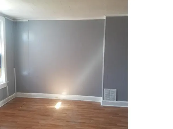 402 N East Ave, Baltimore, MD 21224