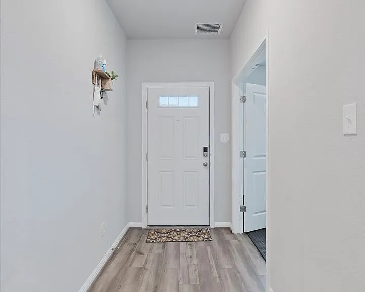 17117 Orinda Ln — Photo 3