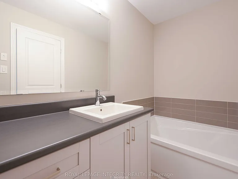 446 Markdale Ter — Photo 23
