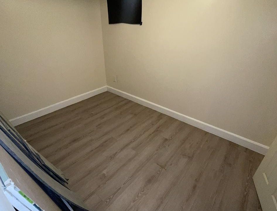 1st image of 80 Sunnyside Ter #1
