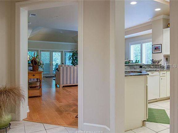 4th image of 89 Ocean Ln APT 8120