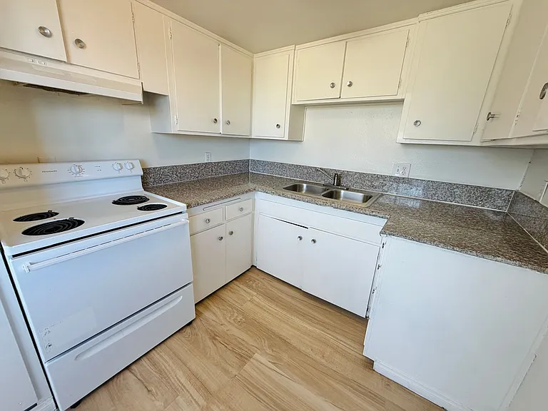 537 Kolson Cir #A-D — Photo 4