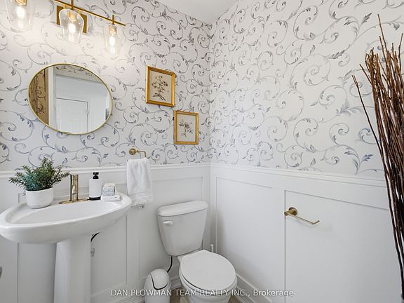 4th image of 118 Swindells St