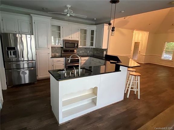 4th image of 2691 Oakhurst Dr #69
