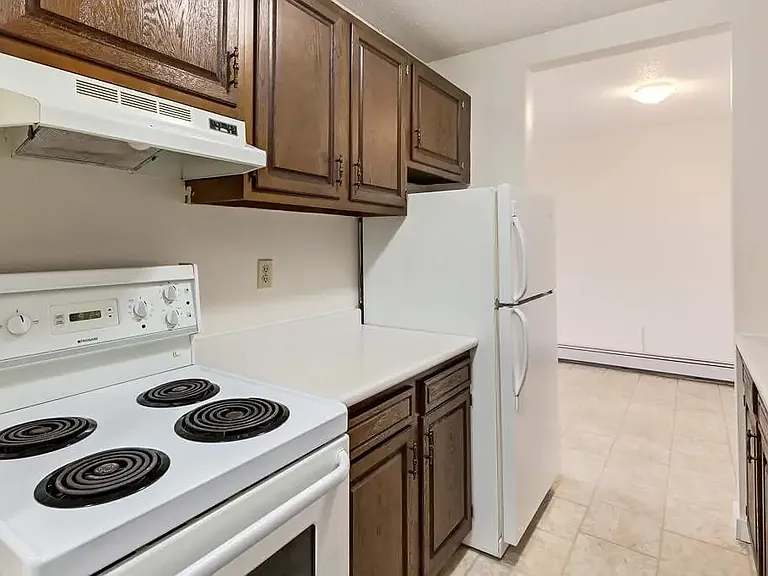 2399 Southview Dr SE — Photo 11