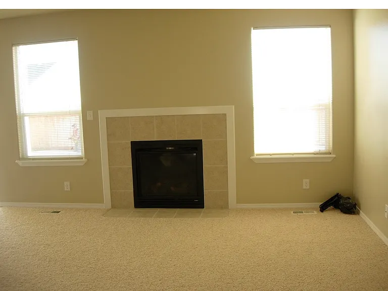 11669 Edgemoor St — Photo 7
