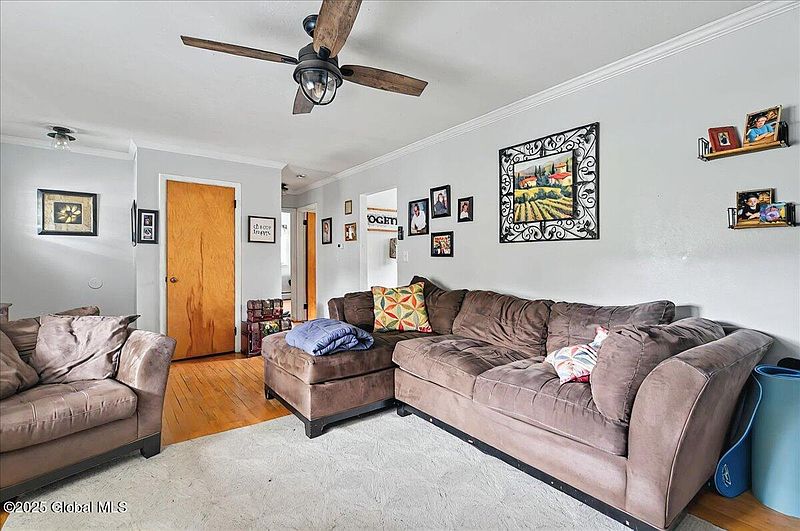 5th image of 297 Speigletown Road