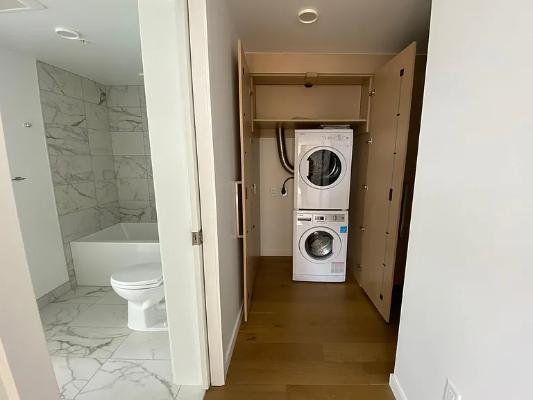 1808 Minor Ave #1401 — Photo 30