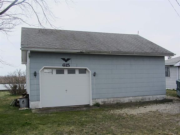 2nd image of 615 Stone Harbor Blvd