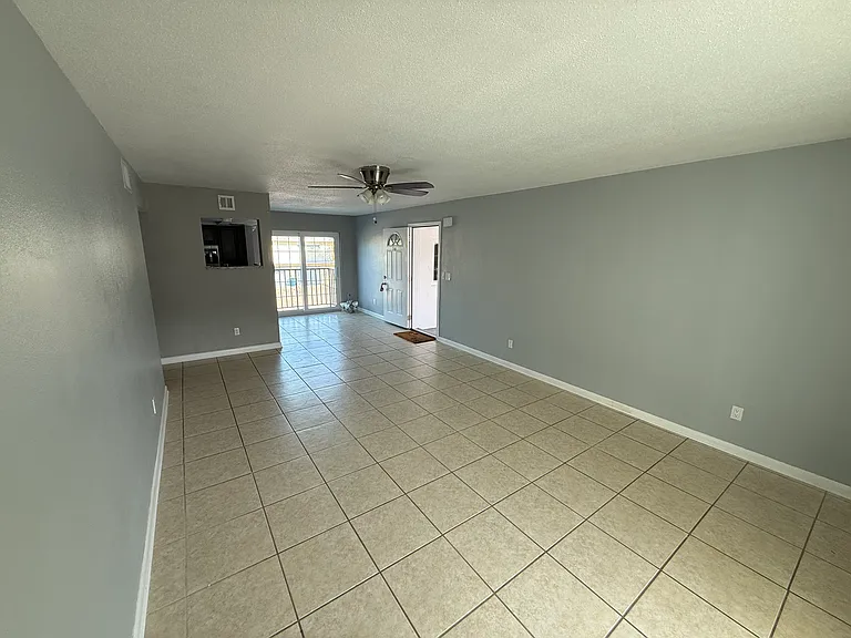 Dolphin Point — Photo 19