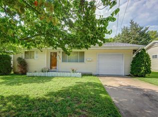 1650 E Dale St, Springfield, MO 65803