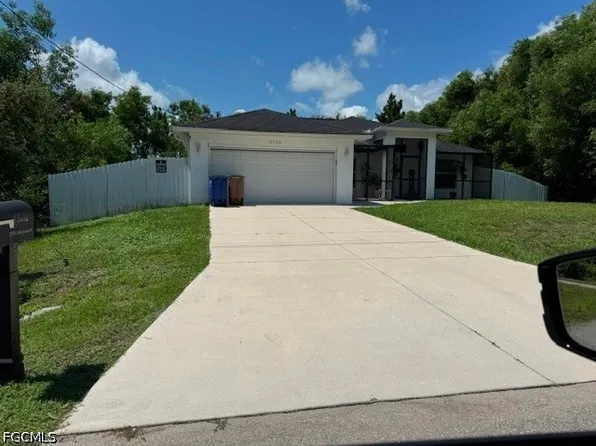 2703 11th St W, Lehigh Acres, FL 33971