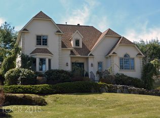 10 Emma Ct, Mahwah, NJ 07430