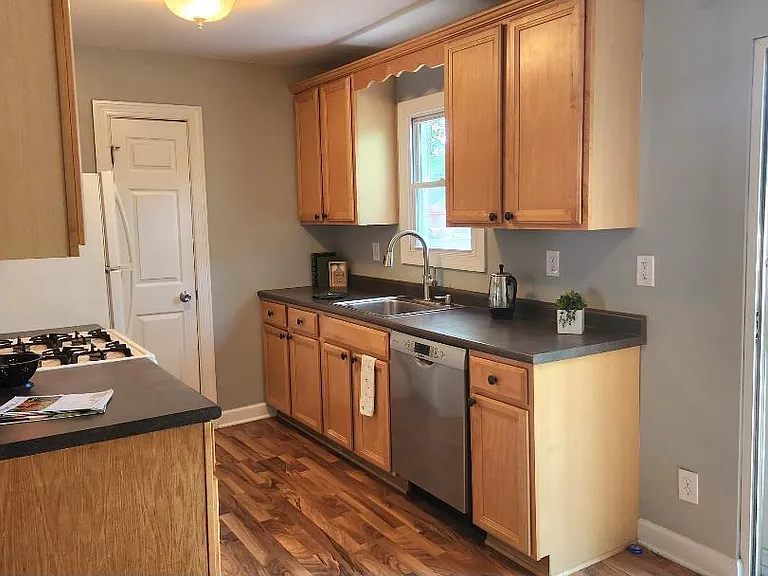 608 Sheridan Dr — Photo 7