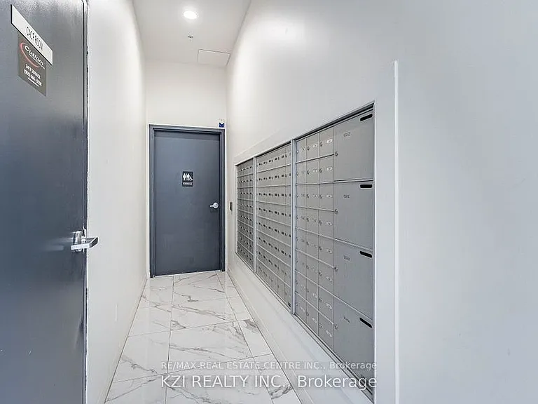 128 King St N #1001 — Photo 9