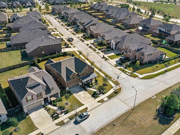4th image of 16702 Sycamore Bend Dr