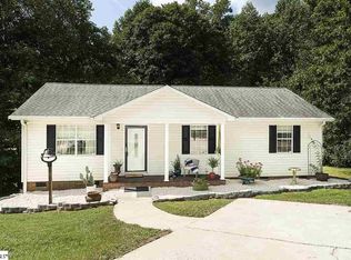 8 Kerry Ct, Taylors, SC 29687