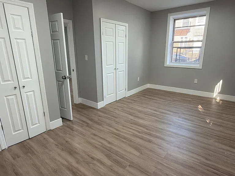 1151 Grant Ave #1 — Photo 6