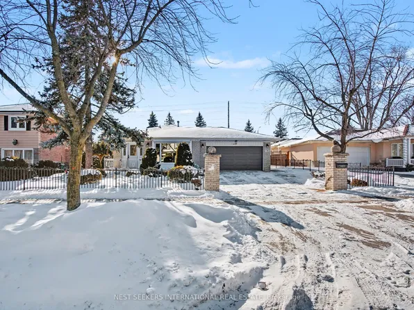 2765 Bushland Cres, Mississauga, ON L5J 1X8