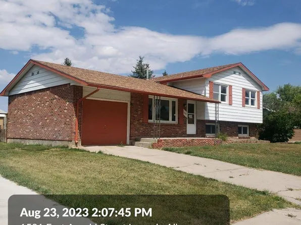 1601 Arnold St, Laramie, WY 82070
