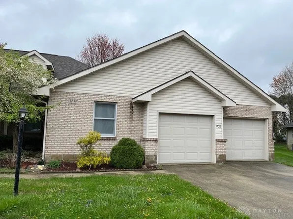 1732 Washington Landing Dr, Eaton, OH 45320