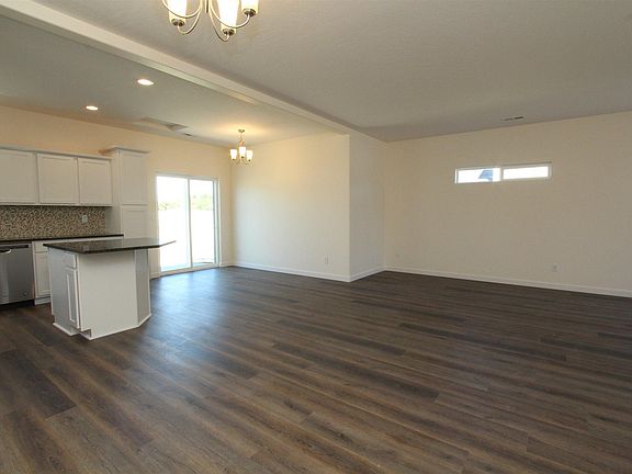 5th image of 18417 E 2nd Ave