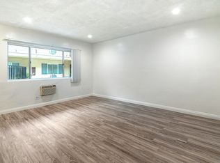 20436 Cohasset St APT 12, Winnetka, CA 91306
