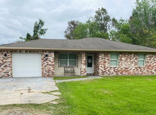 860 Dugas St, Bridge City, TX 77611