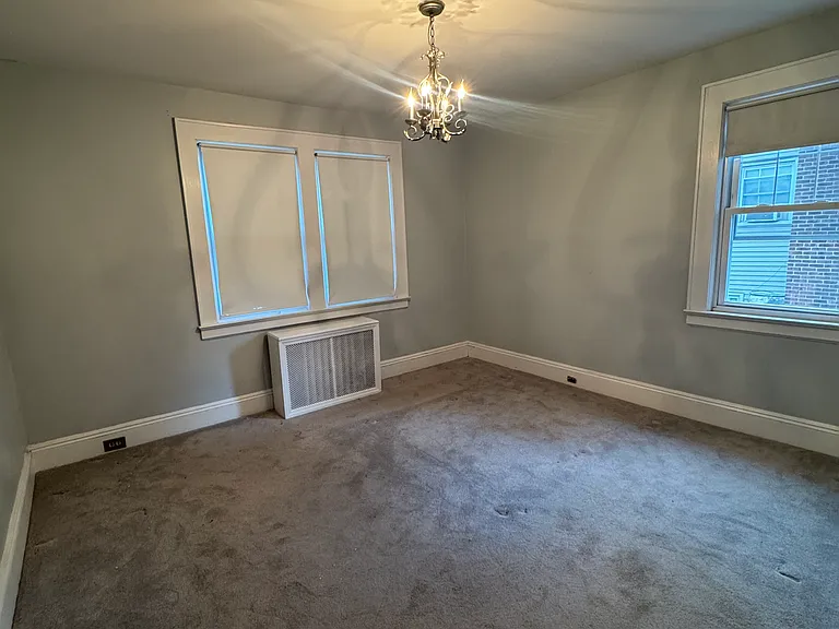 734 Greenwood Rd — Photo 19