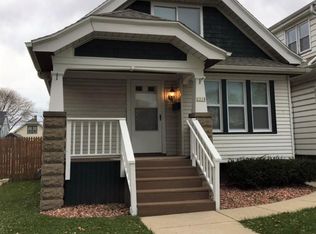 2218 S 74th St, West Allis, WI 53219