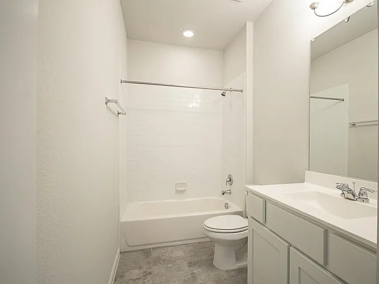 129 Winding Hollow Ln — Photo 28