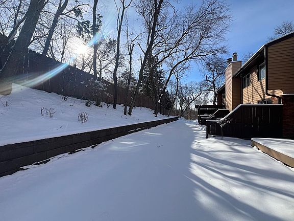 4th image of 4801 Spring Cir