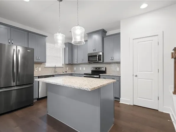 1908 Plainsboro Dr, Lithonia, GA 30058