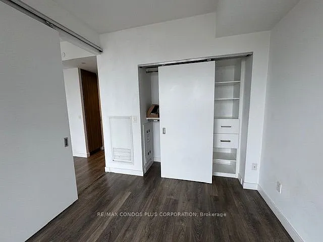 215 Queen St W #1202 — Photo 10