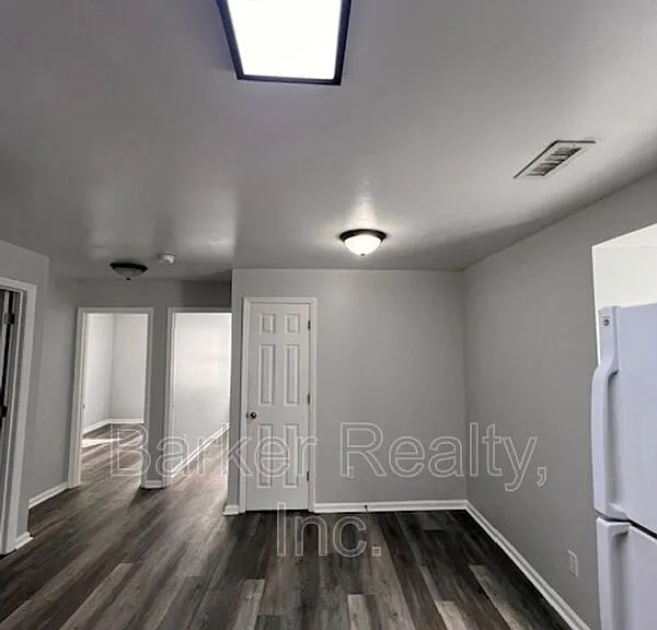 606B E Martin St — Photo 5