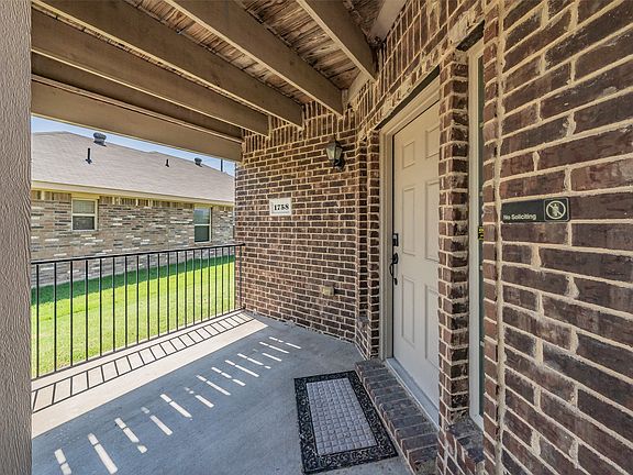 4th image of 1758 Overlook Dr