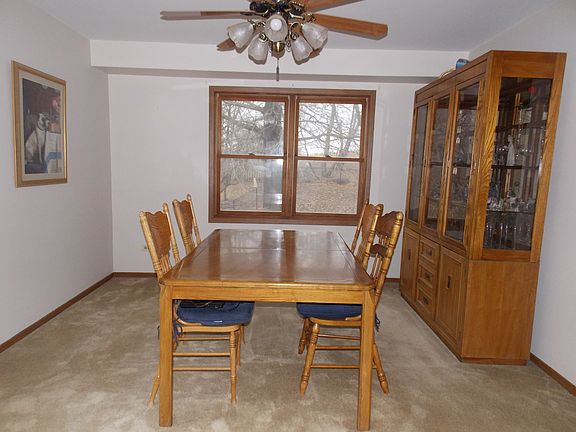 4th image of 320 Moraine Hill Dr