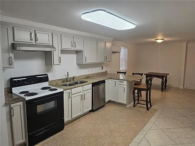 202 Cherokee St — Photo 3