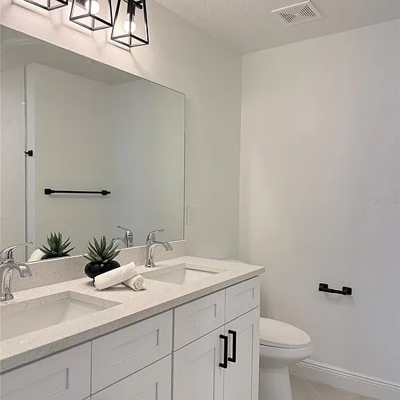 963 Sareta St SE — Photo 23