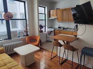 31-74 35th St #1REAR, Astoria, NY 11106