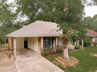 2135 Vickers Dr, Baton Rouge, LA 70815