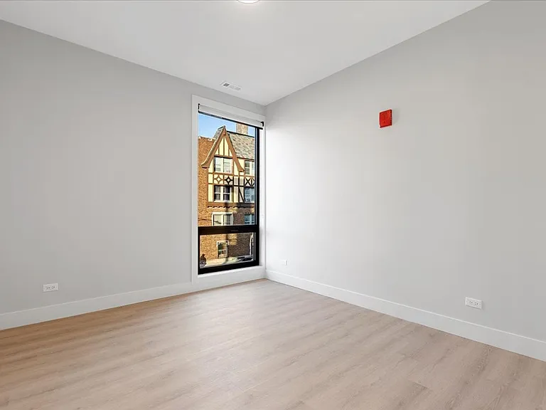 KDG Irving Park LLC — Photo 13
