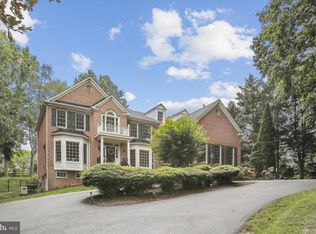 8207 Thomas Ashleigh Ln, Clifton, VA 20124